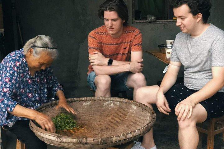 成都発巨大仏＆隠れ家茶村日帰り旅行