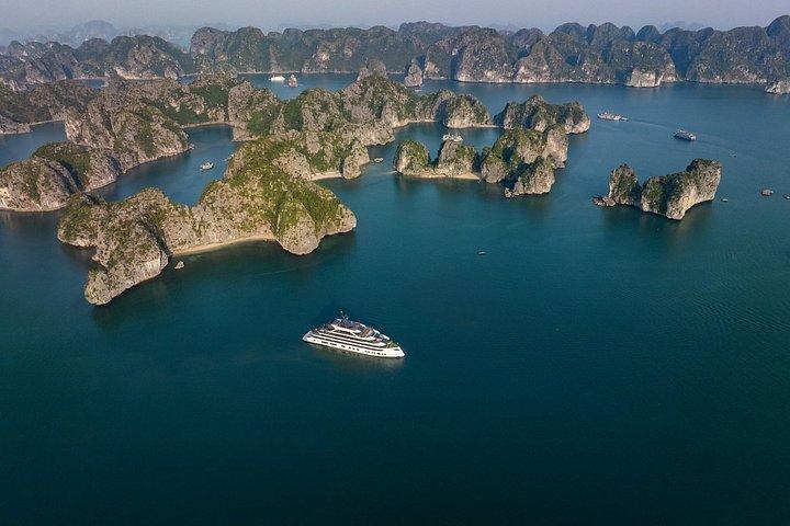 ハノイ発チューリップ豪華クルーズ1泊2日ハロンランハ湾