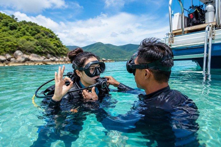 Nha Trang Scuba Diving Experience with Speedboat & Lunch