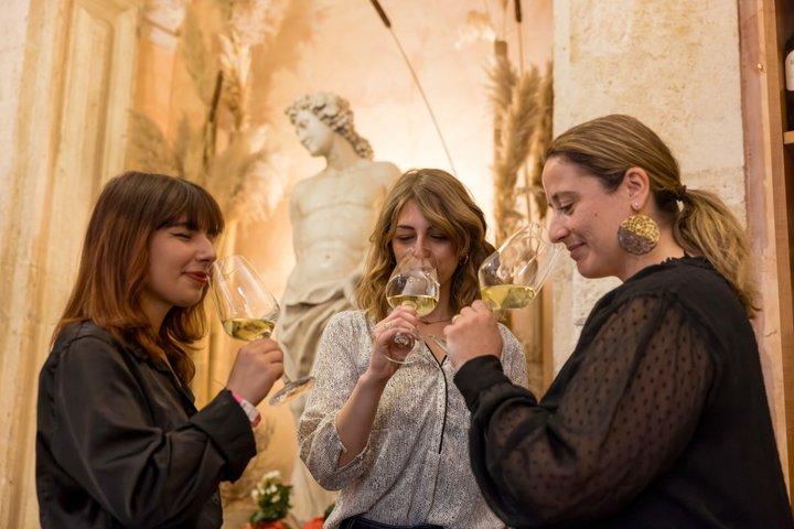 Rome Pantheon: Fine Food & Wine Pairing Dinner with Sommelier