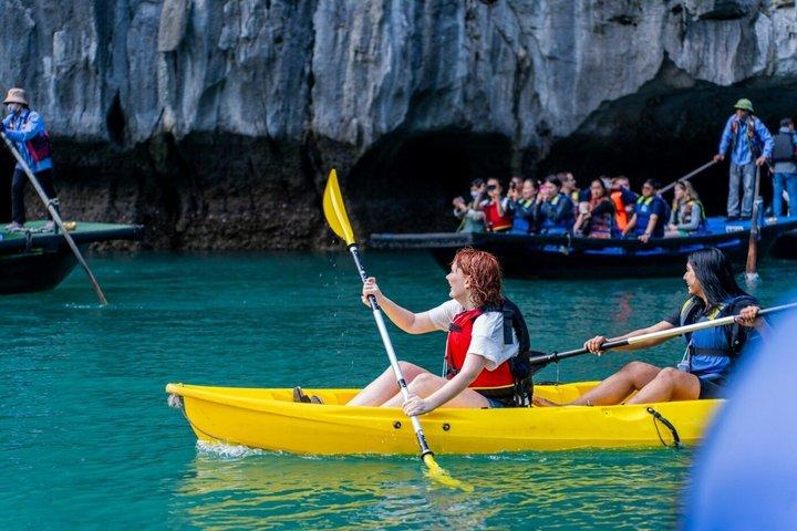 ハノイからハロン湾：シンフォニー5-スタークルーズ、ランチ＆絶景