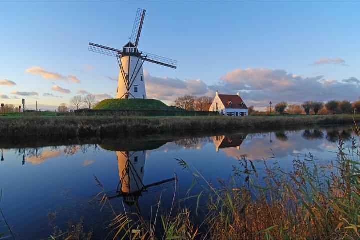 Excursion d'une journée à Bruges : Canal Boat, Windmills & Damme