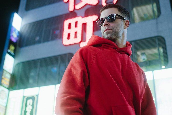 東京・歌舞伎町の夜と昼のポートレート撮影