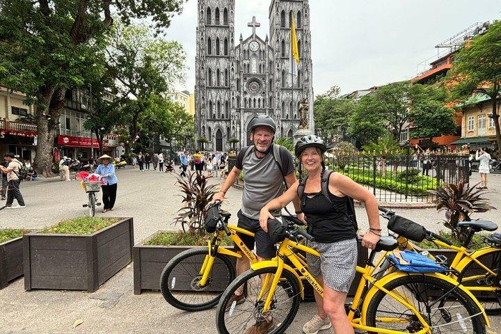 Hanoi Tour in bicicletta: luoghi d'interesse del centro storico, vicoli nascosti e caffè