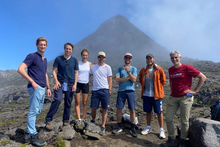 Att bestiga toppen av Mount Pico: ett utmanande äventyr.