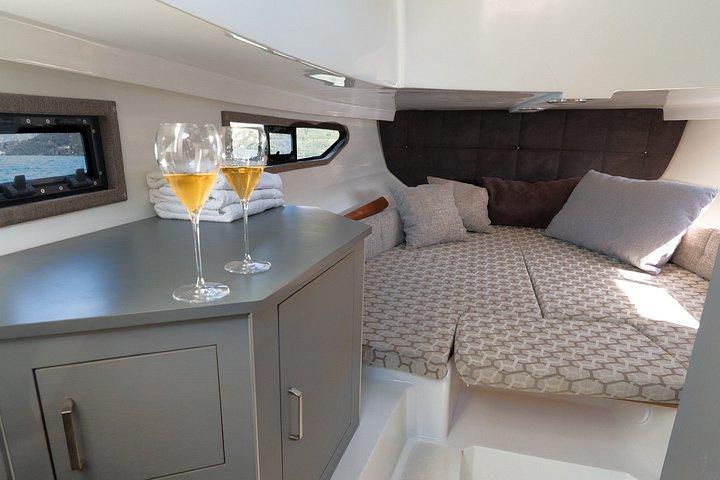 Privat-Yachtcharter am Comer See mit Skipper