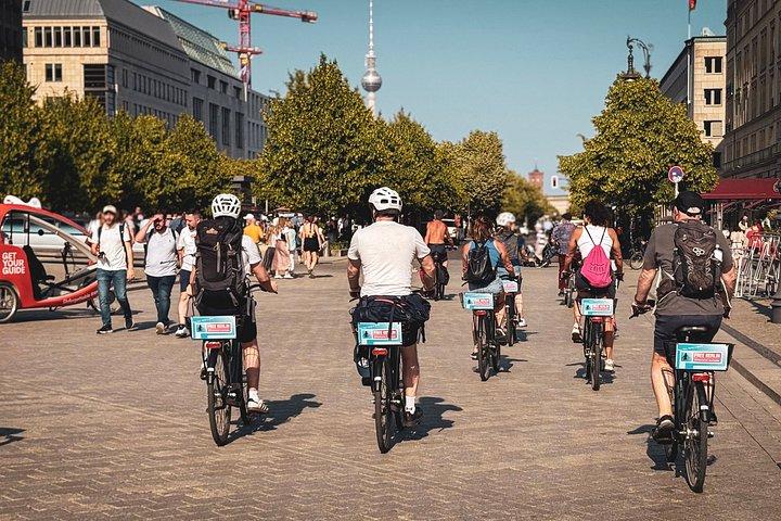 Self-Guided Bike Tour in Berlin with Local Route Tips