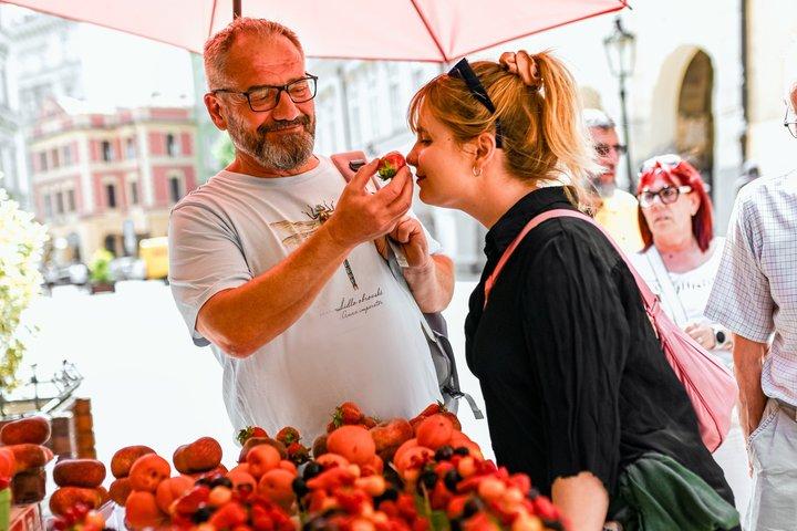 Praga: tour gastronomico della Rivoluzione di Velluto e storia del socialismo