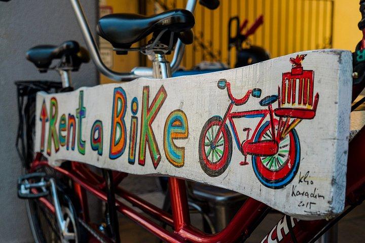 Self-Guided Bike Tour in Berlin with Local Route Tips