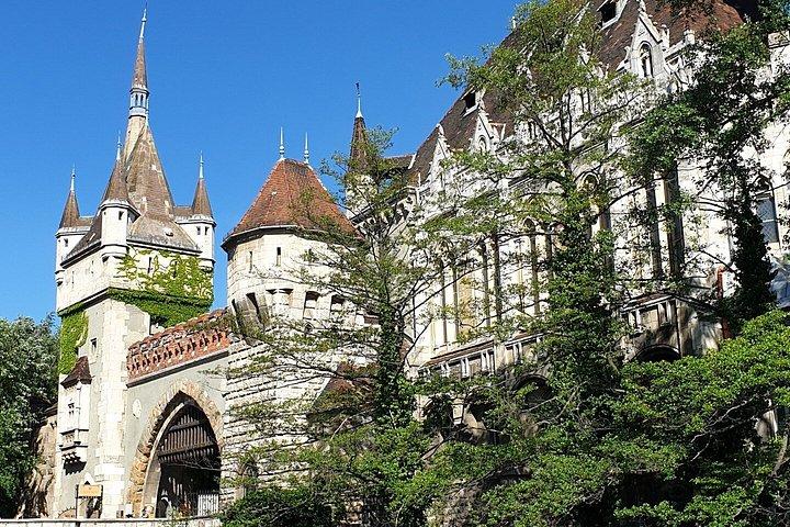 Private and Personalized Tours through Budapest