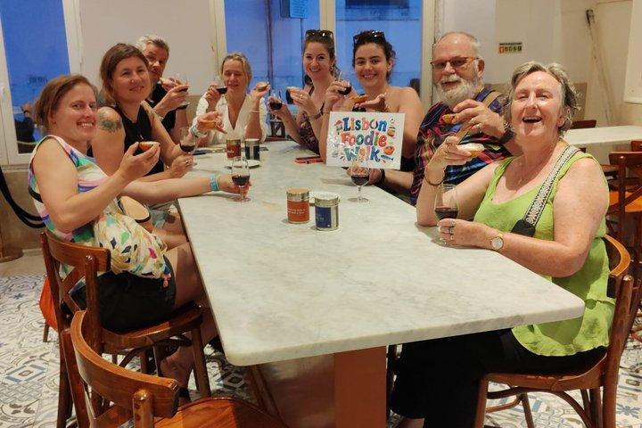 Lisbon Foodie Walk : 18 + テイスティング＆ローカルワイン