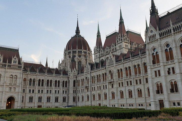 Private and Personalized Tours through Budapest