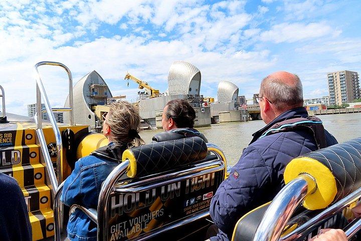 Speedbåd 'Ultimate Tower Blast' fra Tower Millennium Pier - 40 minutter
