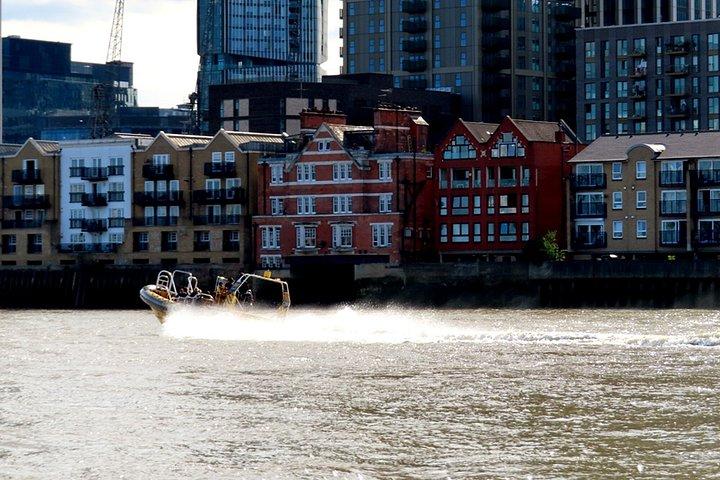 Speedbåd 'Ultimate Tower Blast' fra Tower Millennium Pier - 40 minutter