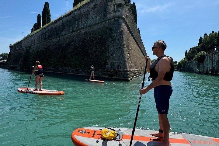 ペスキエーラ デル ガルダ ガルダ湖でのツアー付きSUP体験