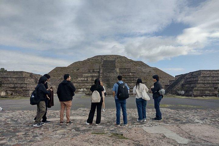 Teotihuacan Tour with Pickup Included