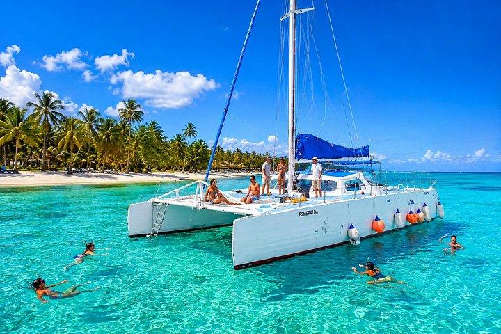 Punta Cana Private Catamaran: Snorkeling, BBQ & Open Bar
