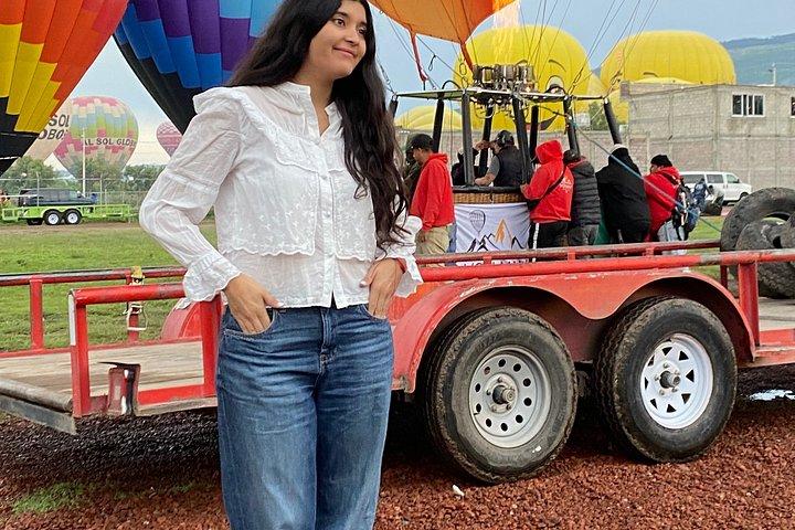 Hot Air Balloon Flight & Cave Breakfast in Teotihuacán