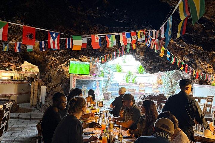 Teotihuacan, cave experience, breakfast and CDMX transportation