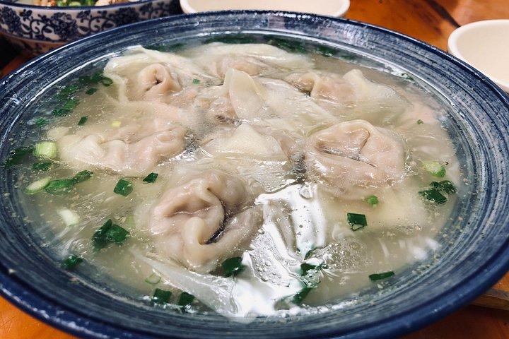 プライベート成都トゥクトゥクフードツアー：隠れた路地＆地元の食べ物