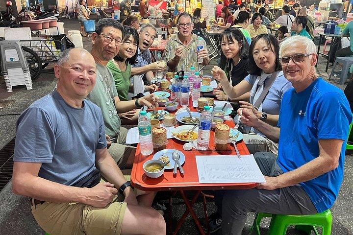 チェンマイ夕方北部料理ツアー（ローカルレッドトラック乗車）