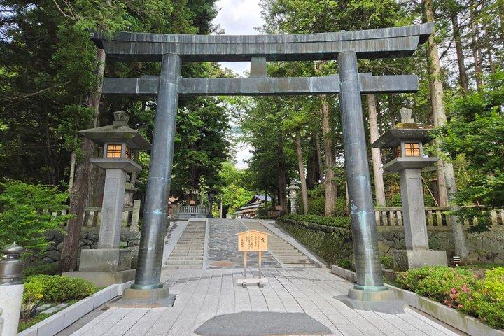 長野 : 下諏訪神社、石仏＆歴史ある街歩き