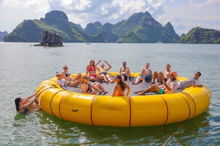 Oasis Bay Party Cruise Baie d'Halong 2 jours 1 nuit au départ de Hanoï