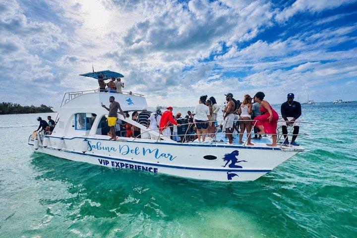 Punta Cana Hip Hop Lifestyle Party Boat avec Open Bar et Live DJ