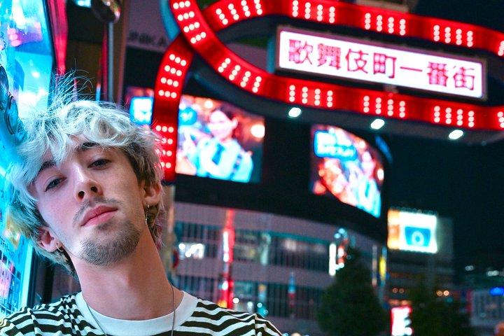 東京 : 新宿プライベート撮影ツアー＆インスタント写真