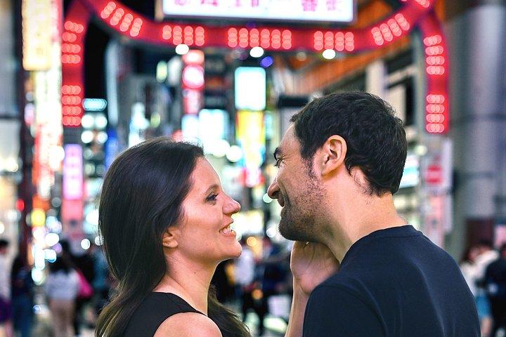 東京 : 新宿プライベート撮影ツアー＆インスタント写真