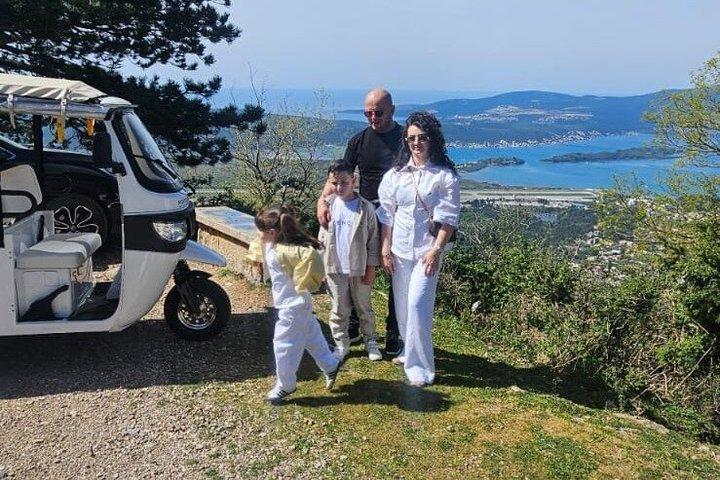Tuk Tuk Montenegro Waves