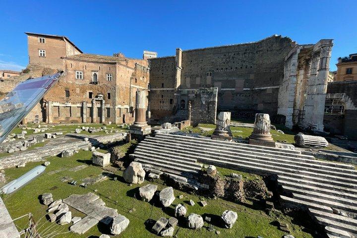 Tour a pie por los monumentos emblemáticos de Roma y las joyas ocultas