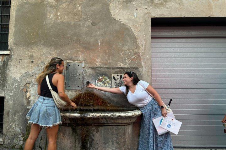 Tour a pie por los monumentos emblemáticos de Roma y las joyas ocultas