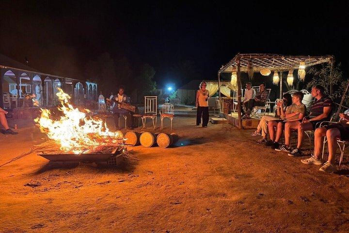 Tour nel deserto di lusso/economico di 3 giorni a Marrakech via Merouga da Fez