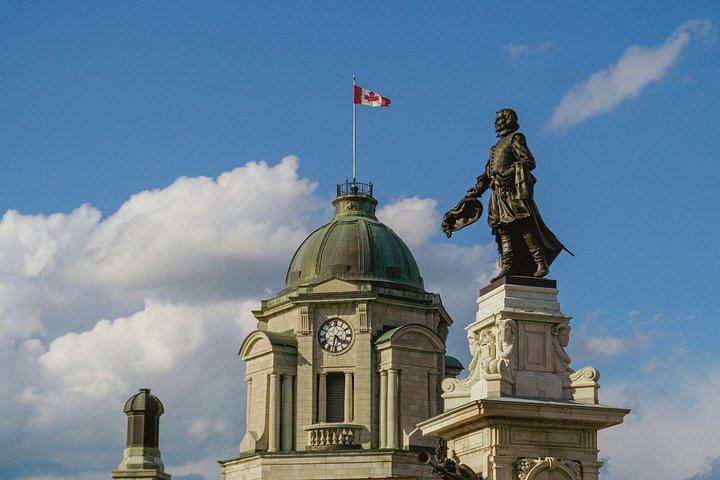 Quebec Self-Guided City Walking Tour & Scavenger Hunt