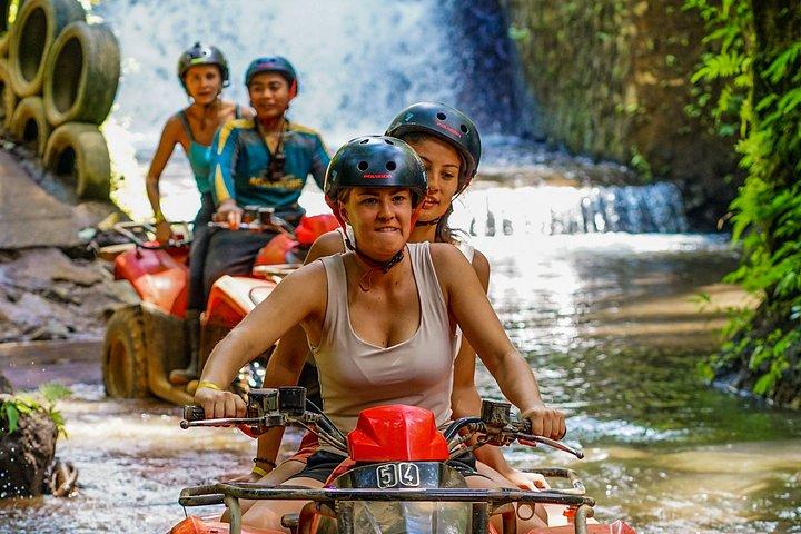 Ubud ATV Quad Bike Adventure : Esperienza di giungla, fiume e fango