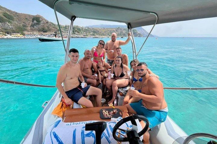 Boat tour with aperitif and stops in Tropea and Capo Vaticano