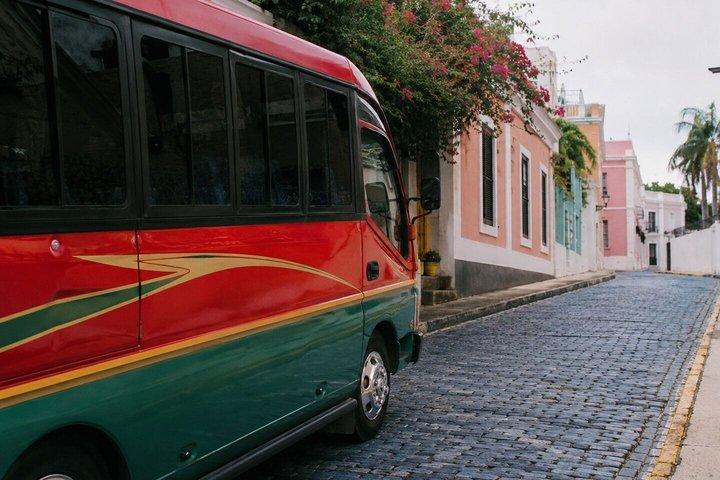 Excursão Autoguiada de Porto Rico: Fortalezas, Baías Bioluminescentes e Jungle