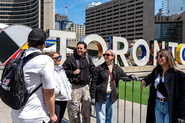 Toronto Day Trip from Niagara Falls