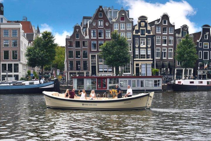 Relaxing Open Boat Canal Cruise from Anne Frank House