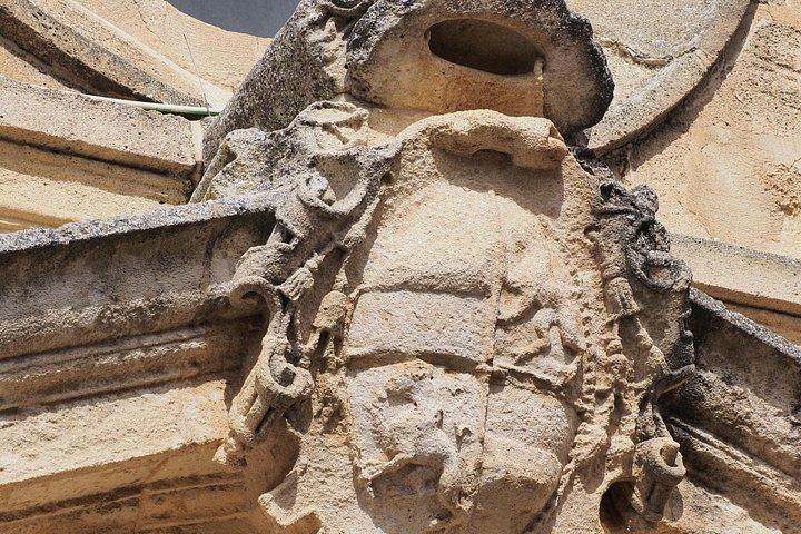 グラナダからフォルタレザ デ ラ モタとアルカラ ラ レアルへの日帰り旅行