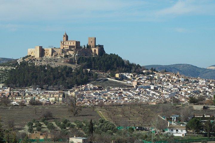 グラナダからフォルタレザ デ ラ モタとアルカラ ラ レアルへの日帰り旅行