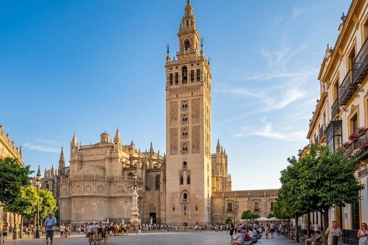 リスボンからセビリアへの専用送迎 - スペイン、メリダで2時間の自由時間