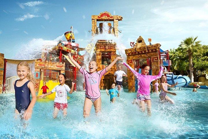 オールインクルシブマカディアクアパーク日帰り旅行（ランチと送迎付き）
