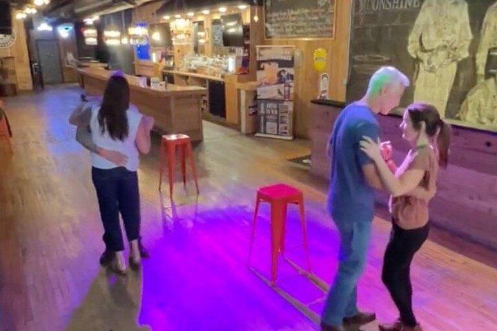 Nashville’s Beginner Partner Dancing (Texas Two Step)