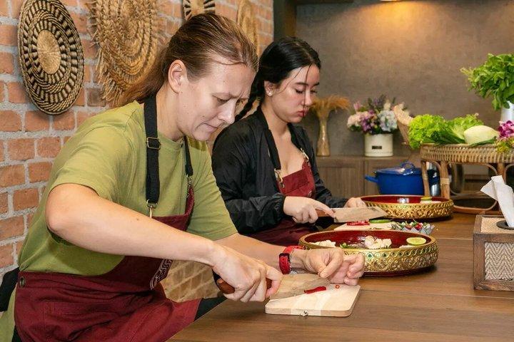 SABIENGによるバンコクタイ料理教室と現地市場訪問