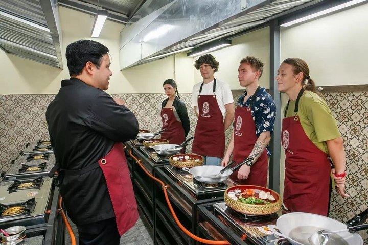 SABIENGによるバンコクタイ料理教室と現地市場訪問