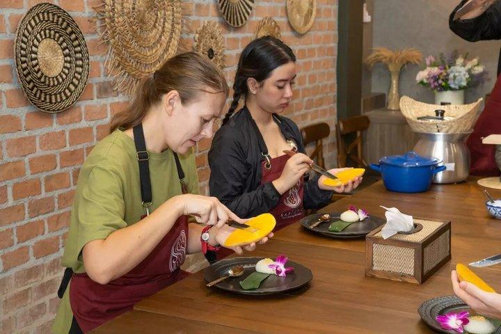 SABIENGによるバンコクタイ料理教室と現地市場訪問