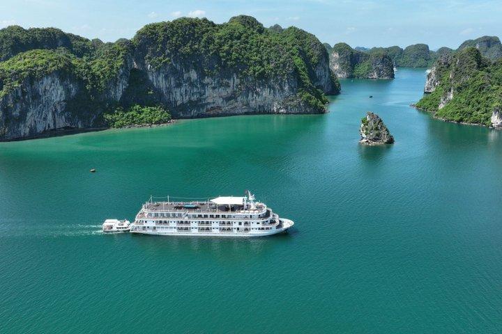 Cruzeiro Signature Ha Long & Lan Ha Bay 2 dias 1 noite de Hanoi