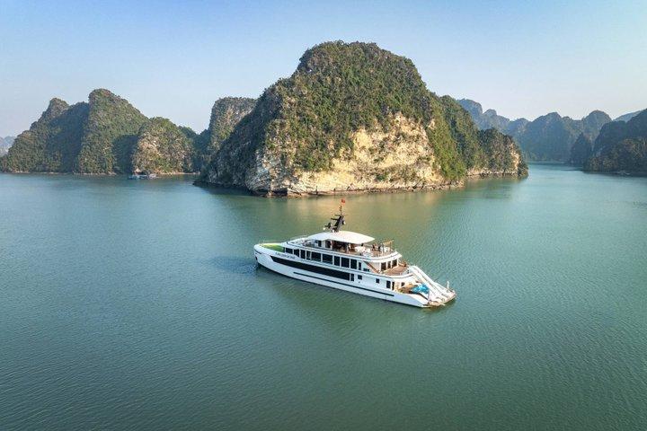 Crociera di lusso a Hera Ha Long Bay 7 ore Premium Day Trip